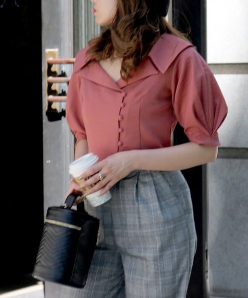 ROYAL PARTY(ロイヤルパーティー)の「テーラーカラーブラウス(シャツ/ブラウス・レディース・ベージュ/ピンク/ブラック・FREE)」の4枚目の写真