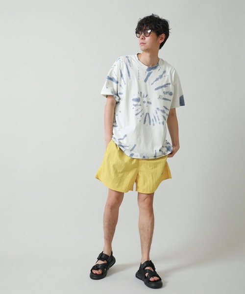 VALLIS by FACTOTUM(ヴァリスバイファクトタム)の「STUDIOUS別注 スポットタイダイビッグTシャツ(Tシャツ/カットソー・メンズ・ブルー/ミント/ライトベージュ・MEDIUM/LARGE)」の11枚目の写真