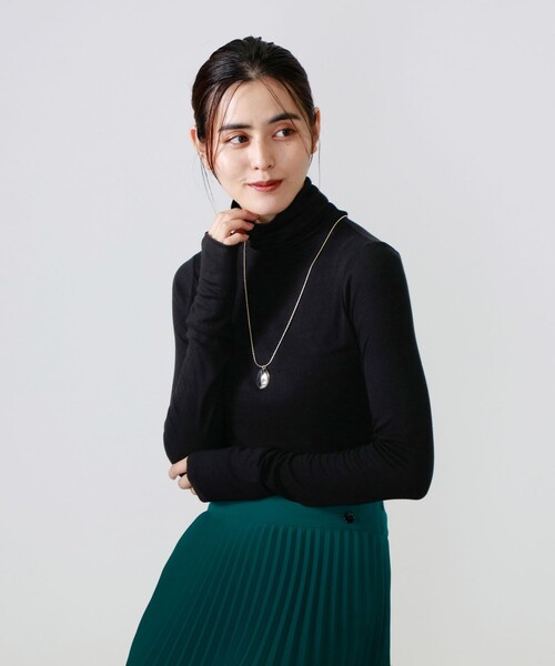 CAST:（キャストコロン）の「タートルカットソー（Tシャツ/カットソー・レディース・ネイビー/イエロー/ブラック/オフホワイト・M）」の3枚目の写真