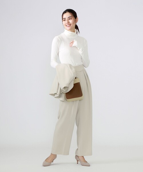 CAST:（キャストコロン）の「タートルカットソー（Tシャツ/カットソー・レディース・ネイビー/イエロー/ブラック/オフホワイト・M）」の6枚目の写真