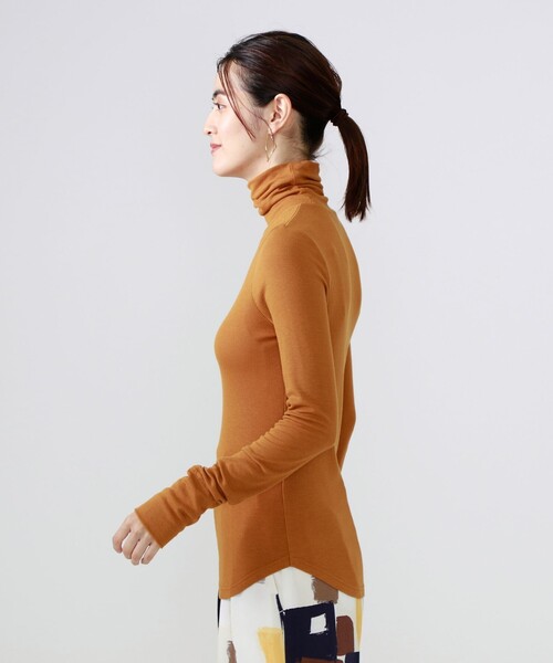 CAST:（キャストコロン）の「タートルカットソー（Tシャツ/カットソー・レディース・ネイビー/イエロー/ブラック/オフホワイト・M）」の11枚目の写真