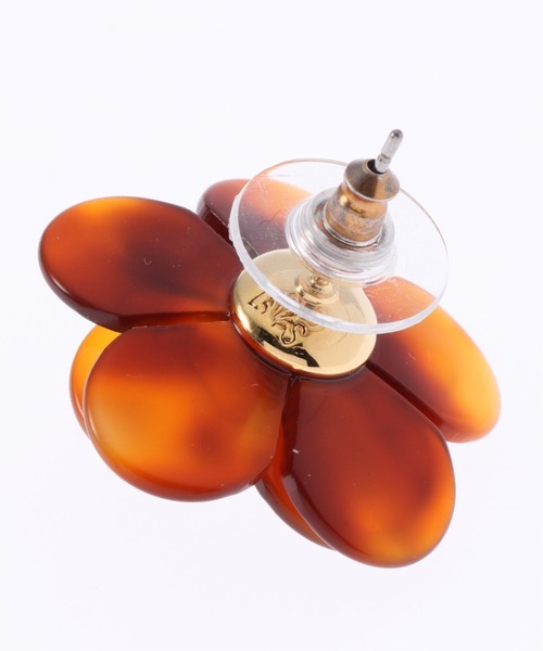 Charles Chaton（シャルルシャトン）の「LELE SADOUGHI POPPY BUTTON pierce（ピアス（両耳用）・レディース・ベージュ系その他・FREE）」の4枚目の写真