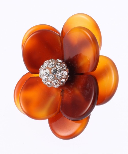 Charles Chaton（シャルルシャトン）の「LELE SADOUGHI POPPY BUTTON pierce（ピアス（両耳用）・レディース・ベージュ系その他・FREE）」の3枚目の写真