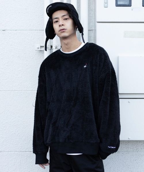 Mark Gonzales（マーク・ゴンザレス）の「Mark Gonzales / マークゴンザレス 別注 コラボ オーバーサイズ ビッグ ボリューム ボア フリース ビッグ トレーナー（スウェット・メンズ・ホワイト系その他/ブラック系その他/ブラウン系その他/ベージュ系その他/ホワイト系その他2/ブラック系その他2/ブラウン系その他2/ベージュ系その他2・MEDIUM/LARGE）」の4枚目の写真