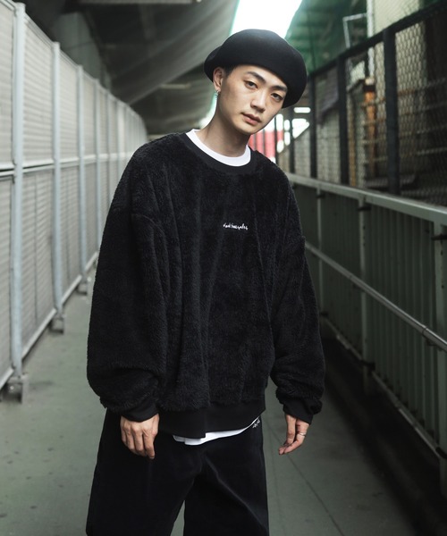 Mark Gonzales（マーク・ゴンザレス）の「Mark Gonzales / マークゴンザレス 別注 コラボ オーバーサイズ ビッグ ボリューム ボア フリース ビッグ トレーナー（スウェット・メンズ・ホワイト系その他/ブラック系その他/ブラウン系その他/ベージュ系その他/ホワイト系その他2/ブラック系その他2/ブラウン系その他2/ベージュ系その他2・MEDIUM/LARGE）」の9枚目の写真