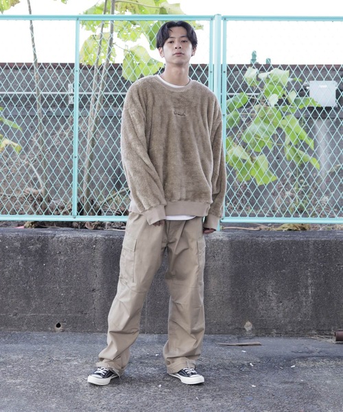 Mark Gonzales（マーク・ゴンザレス）の「Mark Gonzales / マークゴンザレス 別注 コラボ オーバーサイズ ビッグ ボリューム ボア フリース ビッグ トレーナー（スウェット・メンズ・ホワイト系その他/ブラック系その他/ブラウン系その他/ベージュ系その他/ホワイト系その他2/ブラック系その他2/ブラウン系その他2/ベージュ系その他2・MEDIUM/LARGE）」の19枚目の写真