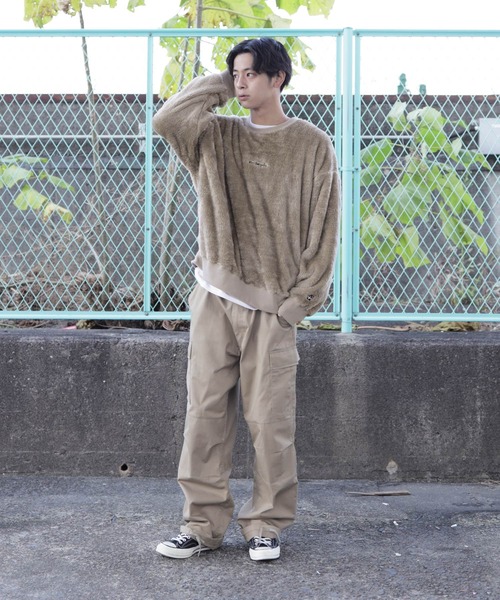 Mark Gonzales（マーク・ゴンザレス）の「Mark Gonzales / マークゴンザレス 別注 コラボ オーバーサイズ ビッグ ボリューム ボア フリース ビッグ トレーナー（スウェット・メンズ・ホワイト系その他/ブラック系その他/ブラウン系その他/ベージュ系その他/ホワイト系その他2/ブラック系その他2/ブラウン系その他2/ベージュ系その他2・MEDIUM/LARGE）」の20枚目の写真