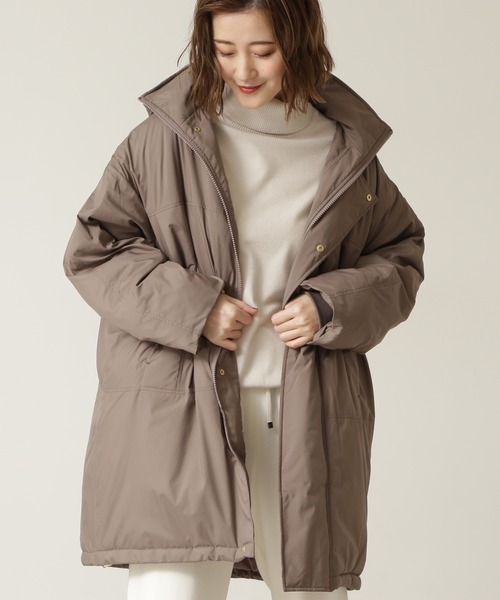 NATURAL BEAUTY BASIC(ナチュラルビューティーベーシック)の「フォルム中綿コート(その他アウター・レディース・オフホワイト/ブラウン/カーキ・SMALL/MEDIUM)」の5枚目の写真