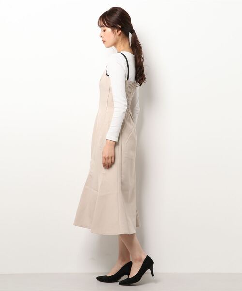 ANDGEEBEE(アンジービー)の「マーメイドキャミワンピ(ワンピース・レディース・ライトベージュ/ブラック×ホワイト・MEDIUM)」の16枚目の写真