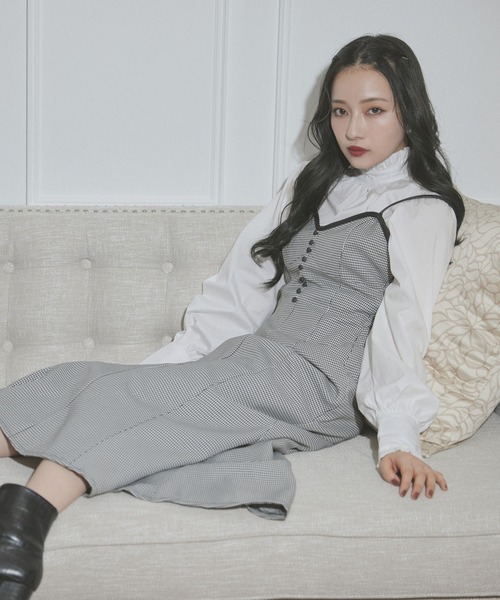 ANDGEEBEE(アンジービー)の「マーメイドキャミワンピ(ワンピース・レディース・ライトベージュ/ブラック×ホワイト・MEDIUM)」の17枚目の写真