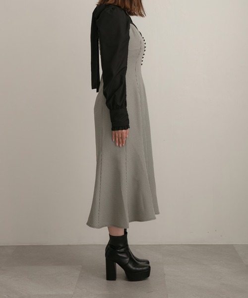 ANDGEEBEE(アンジービー)の「マーメイドキャミワンピ(ワンピース・レディース・ライトベージュ/ブラック×ホワイト・MEDIUM)」の22枚目の写真