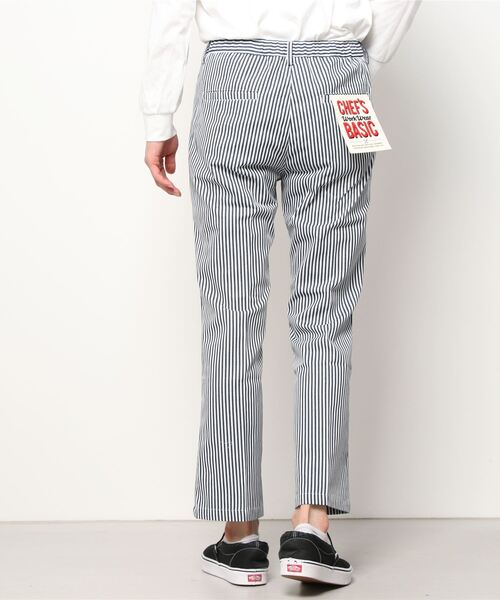 ANPAS（アンパス）の「Flared Pants/フレアパンツ ブーツカット カラーパンツ（チノパンツ・メンズ・ブルー/ブラック系その他/ブラック系その他2/グリーン系その他/ベージュ/ワンウォッシュ/ホワイト系その他/インディゴブルー/グレー/ネイビー/オリーブ/アイボリー/ブラウン/ブラック/ブラウン系その他・M/LL/L）」の17枚目の写真