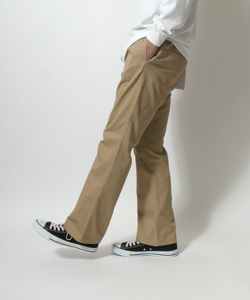 ANPAS（アンパス）の「Flared Pants/フレアパンツ ブーツカット カラーパンツ（チノパンツ・メンズ・ブルー/ブラック系その他/ブラック系その他2/グリーン系その他/ベージュ/ワンウォッシュ/ホワイト系その他/インディゴブルー/グレー/ネイビー/オリーブ/アイボリー/ブラウン/ブラック/ブラウン系その他・M/LL/L）」の10枚目の写真