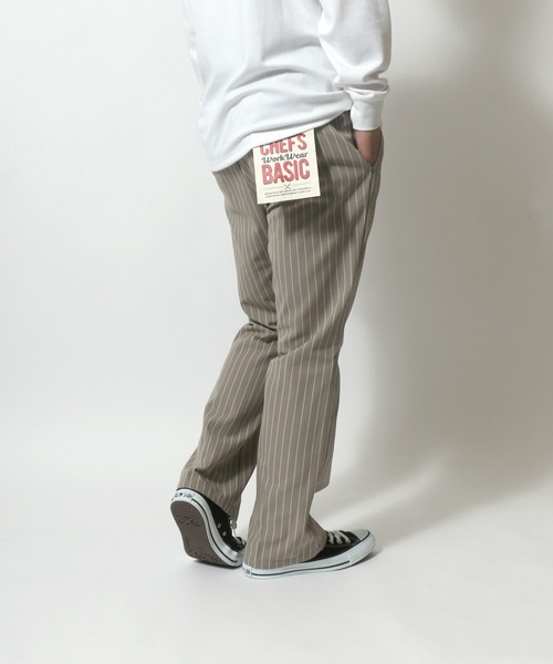 ANPAS（アンパス）の「Flared Pants/フレアパンツ ブーツカット カラーパンツ（チノパンツ・メンズ・ブルー/ブラック系その他/ブラック系その他2/グリーン系その他/ベージュ/ワンウォッシュ/ホワイト系その他/インディゴブルー/グレー/ネイビー/オリーブ/アイボリー/ブラウン/ブラック/ブラウン系その他・M/LL/L）」の7枚目の写真