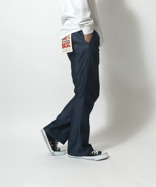 ANPAS（アンパス）の「Flared Pants/フレアパンツ ブーツカット カラーパンツ（チノパンツ・メンズ・ブルー/ブラック系その他/ブラック系その他2/グリーン系その他/ベージュ/ワンウォッシュ/ホワイト系その他/インディゴブルー/グレー/ネイビー/オリーブ/アイボリー/ブラウン/ブラック/ブラウン系その他・M/LL/L）」の15枚目の写真