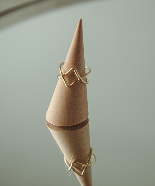 COLOR TOKYO ACCESSORIES（カラートウキョウアクセサリー）の「アートデザインリング（リング・レディース・シルバー/ゴールド・FREE）」の11枚目の写真