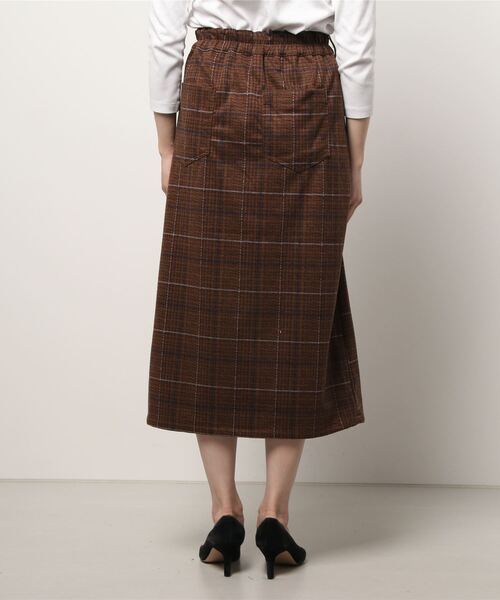 Samansa Mos2 blue(サマンサモスモスブルー)の「チェック柄タックスカート(スカート・レディース・ブラウン/グレー/グリーン/チャコール・フリ-)」の5枚目の写真