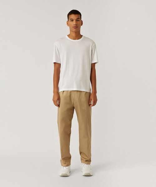 JOSEPH(ジョセフ)の「【GLOBAL LINE】FINX CHINO CLOTH TROUSERS(チノパンツ・メンズ・ベージュ系・48/44/50/46)」の2枚目の写真