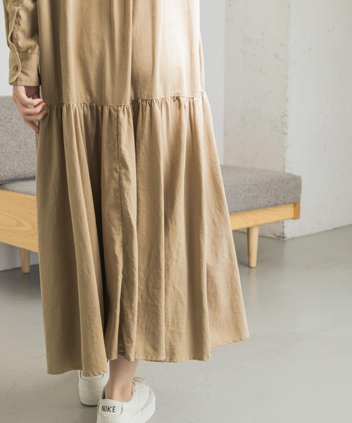 URBAN RESEARCH（アーバンリサーチ）の「シャツティアードワンピース（ワンピース・レディース・ベージュ/チャコールグレー・FREE）」の14枚目の写真