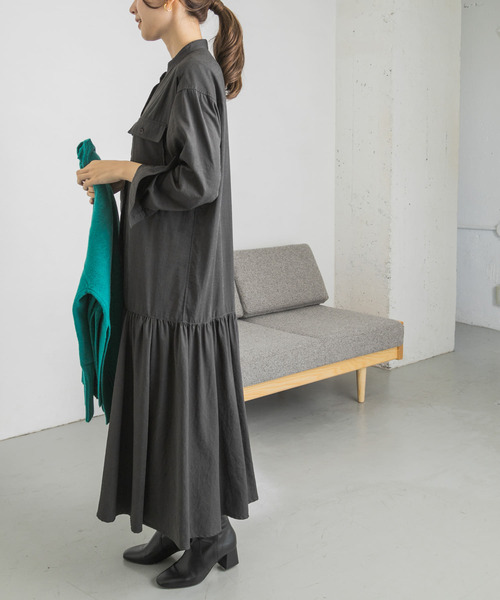 URBAN RESEARCH（アーバンリサーチ）の「シャツティアードワンピース（ワンピース・レディース・ベージュ/チャコールグレー・FREE）」の10枚目の写真