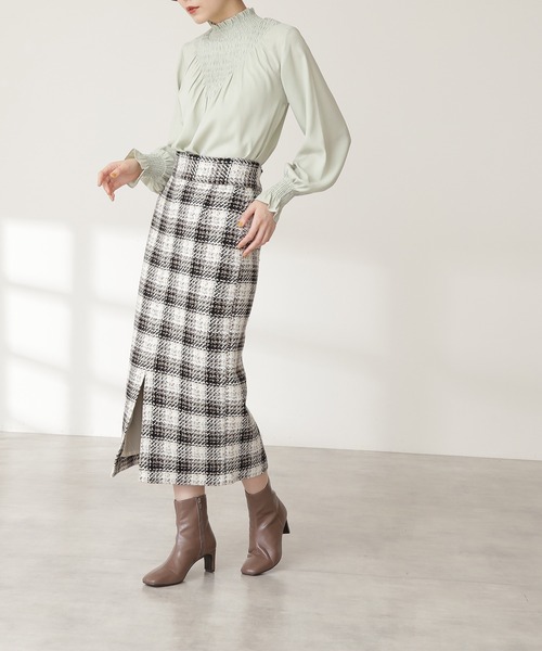 N.(N. Natural Beauty Basic)(エヌエヌナチュラルビューティーベーシック)の「◆シャーリングヨークハイネックブラウス(シャツ/ブラウス・レディース・モカ/ナチュラル/ライトグリーン・MEDIUM)」の19枚目の写真