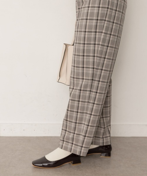 RODE SKO(ロデスコ)の「晴雨兼用2.5cmスクエアトゥパンプス(パンプス・レディース・グレー/ブラウン系その他・37/36/38)」の16枚目の写真