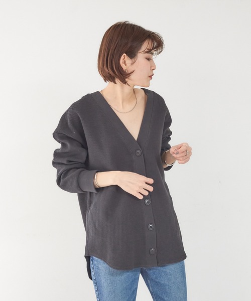 Rouge vif Anna（ルージュヴィフアンナ）の「2WAYワッフルカーデ（カーディガン/ボレロ・レディース・チャコールグレー/ベージュ/アイボリー・フリー）」の2枚目の写真