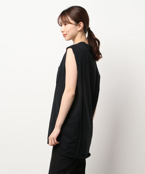 B.I.D.(ビーアイディー)の「《RDS》ポケット付き カットオフ ノースリーブカットソー(Tシャツ/カットソー・レディース・ブラック/ベージュ/ネイビー/カーキ/オフホワイト・LARGE/MEDIUM)」の6枚目の写真