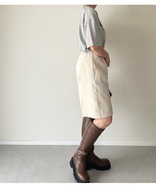 y/m by misato（イムバイミサト）の「エステルツイルハーフパンツ（その他パンツ・レディース・ブラック/オフホワイト/グレイッシュベージュ・FREE）」の5枚目の写真