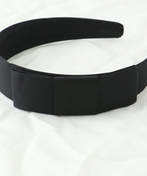 MAJESTIC LEGON（マジェスティックレゴン）の「上品リボンカチューシャ（カチューシャ・レディース・ネイビー/ブラック・FREE）」の4枚目の写真