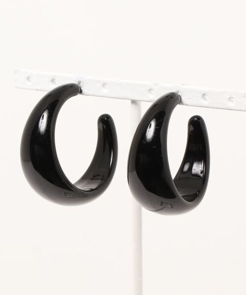 Fun & Daily（ファンアンドデイリー）の「F&D : カラーカールピアス（ピアス（両耳用）・レディース・ホワイト/ブラック/レッド/ターコイズブルー/オレンジ/グリーン・FREE）」の2枚目の写真