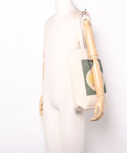 spoon store（スプーンストア）の「spoon×ヤマダナオ 気になるあの子の好きなもの 喫茶店のオムライストート（トートバッグ・レディース・ナチュラル・M）」の5枚目の写真