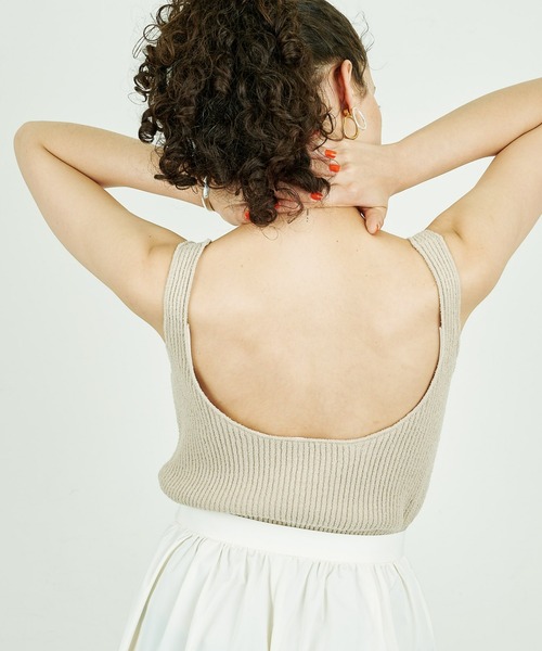 Whim Gazette（ウィムガゼット）の「【THE PAUSE】ブークレカップインキャミ（キャミソール・レディース・ベージュ/チャコールグレー・FREE）」の2枚目の写真