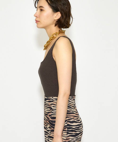 Whim Gazette（ウィムガゼット）の「【THE PAUSE】ブークレカップインキャミ（キャミソール・レディース・ベージュ/チャコールグレー・FREE）」の4枚目の写真