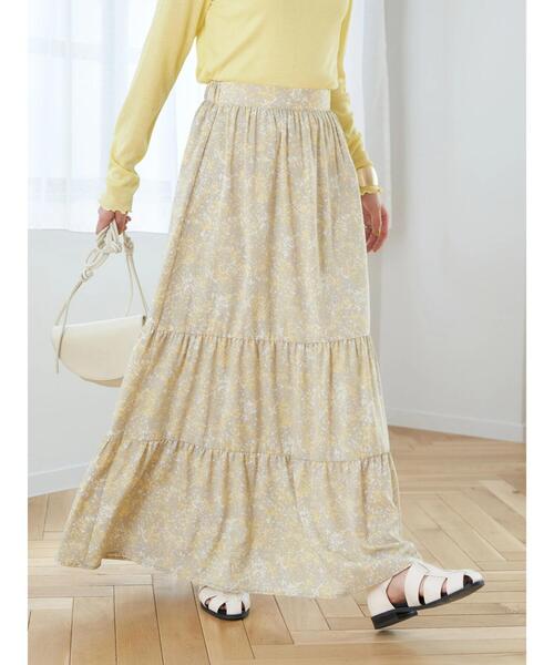 earth music&ecology(アースミュージックアンドエコロジー)の「2段ティアードプリントスカート(スカート・レディース・ベージュ/ネイビー・FREE)」の7枚目の写真