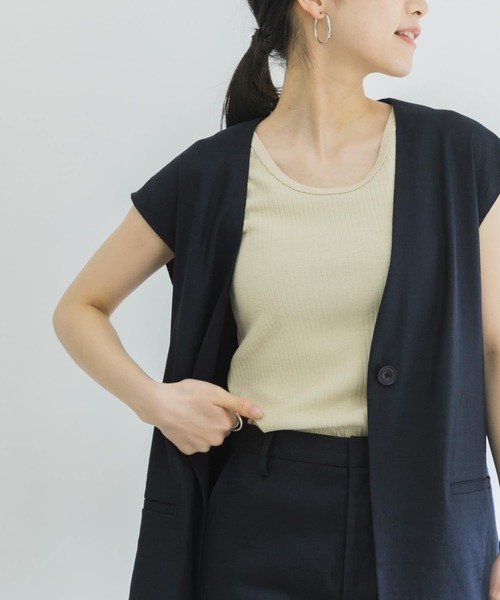 URBAN RESEARCH(アーバンリサーチ)の「『UR TECH ひやサラクール』AIR DRY 2WAYタンクトップ(タンクトップ・レディース・ブラック/グリーン/ベージュ・FREE)」の5枚目の写真