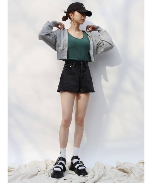 EVRIS（エヴリス）の「BASICデニムショートパンツ（デニムパンツ・レディース・ブラック/ライトブルー/ベージュ・SMALL/MEDIUM）」の16枚目の写真