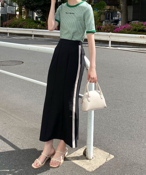 archives（アルシーヴ）の「サイドラインマーメイドスカート（スカート・レディース・ブラック/ベージュ/マスタード・MEDIUM）」の10枚目の写真