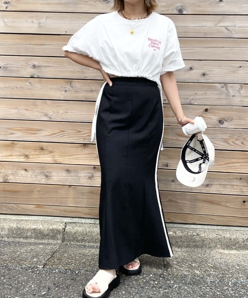 archives（アルシーヴ）の「サイドラインマーメイドスカート（スカート・レディース・ブラック/ベージュ/マスタード・MEDIUM）」の8枚目の写真