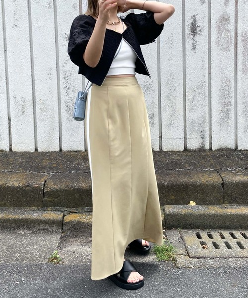 archives（アルシーヴ）の「サイドラインマーメイドスカート（スカート・レディース・ブラック/ベージュ/マスタード・MEDIUM）」の19枚目の写真