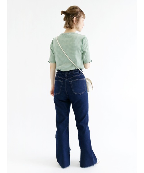 ehka sopo(エヘカソポ)の「裾スリットデニムパンツ(デニムパンツ・レディース・ネイビー/ブラック/サックスブルー・フリ-)」の11枚目の写真