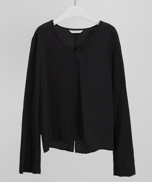 MUYMONA(ムイモナ)の「Back slit loose rayon blouse mmw22s002【MUYMONA】【2022SS】(シャツ/ブラウス・レディース・ブラック/ライトグリーン/ライトピンク/アイボリー・FREE)」の6枚目の写真