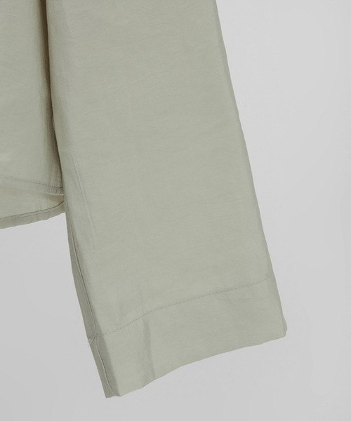 MUYMONA(ムイモナ)の「Back slit loose rayon blouse mmw22s002【MUYMONA】【2022SS】(シャツ/ブラウス・レディース・ブラック/ライトグリーン/ライトピンク/アイボリー・FREE)」の12枚目の写真
