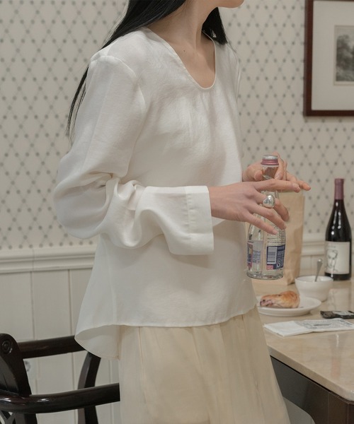 MUYMONA(ムイモナ)の「Back slit loose rayon blouse mmw22s002【MUYMONA】【2022SS】(シャツ/ブラウス・レディース・ブラック/ライトグリーン/ライトピンク/アイボリー・FREE)」の16枚目の写真