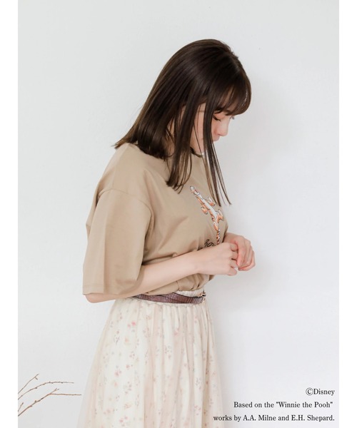 Areeam（アリーム）の「pooh/ジェンダーレスTシャツ（Tシャツ/カットソー・レディース・オフホワイト/ブラック/ベージュ/ブラウン・FREE）」の22枚目の写真