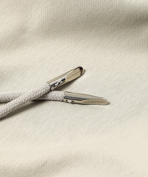 Feng Chen Wang（フェン・チェン・ワン）の「PATCH HOODIE（パーカー・メンズ・グレー・S/M/L）」の3枚目の写真