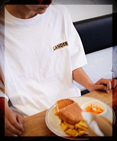 FREAK'S STORE(フリークスストア)の「WEB限定 LANDER×FREAK'S STORE/ランダー 別注 ビッグシルエット バックプリントTシャツ/刺繍(Tシャツ/カットソー・メンズ・ホワイト/ダークグリーン・SMALL/MEDIUM/LARGE/X-LARGE)」の17枚目の写真