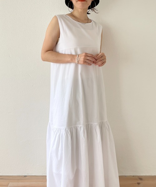 wee9s（ウィークス）の「relax tiered one piece / リラックスティアードワンピース（ワンピース・レディース・アイボリー/ブルー/ブラウン/ブラック・FREE）」の7枚目の写真