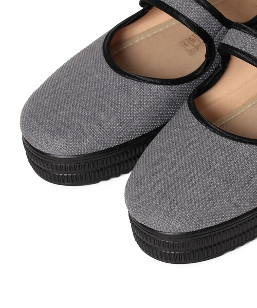 ALBEROLA（アルベローラ）の「ALBEROLA × CAROLINA GLASER / メリージェーン厚底シューズ2（その他シューズ・レディース・ブラック/グレー・39/37/38/36/35）」の6枚目の写真