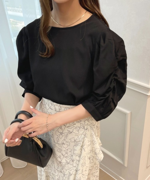 apres jour(アプレジュール)の「ギャザースリーブブラウス【ZOZOTOWN限定アイテム】(シャツ/ブラウス・レディース・ブラック/ベージュ/オフホワイト・X-LARGE/フリー)」の21枚目の写真